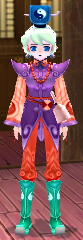 Equipped Female Taoist Set viewed from the front