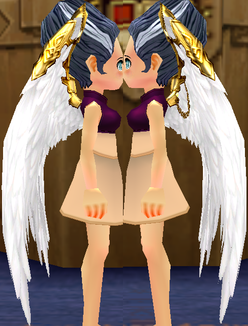 Holy Guardian Angel Wings Equipped Side.png