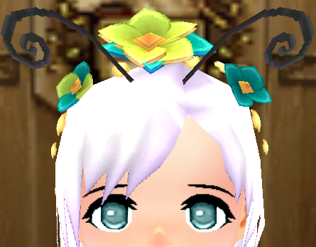 Butterfly Headdress (F) Equipped Front.png
