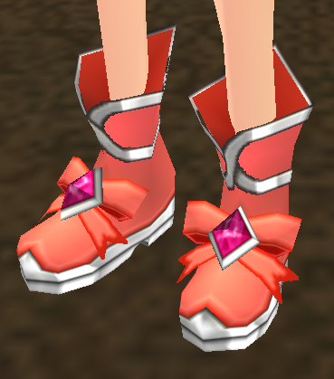 Equipped Reaper's Shoes (F) viewed from an angle