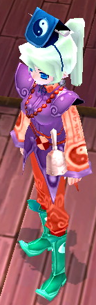 Equipped Female Taoist Set viewed from an angle