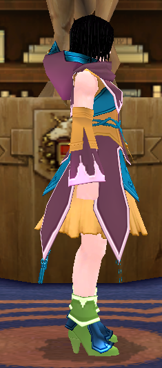 Equipped GiantFemale Gamyu Wizard Robe Set viewed from the side with the hood down