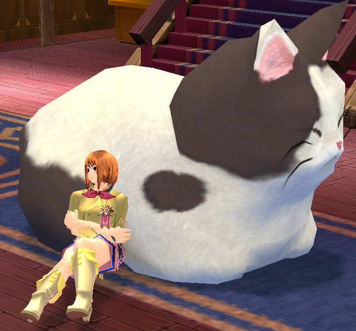 Seated preview of Giant Kitty Chair (3-person)