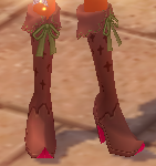Equipped Eluned Night Witch Boots (M) viewed from an angle