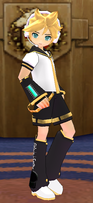Equipped Kagamine Len Set viewed from the front