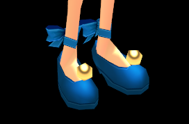 Equipped Pierrot Shoes viewed from an angle