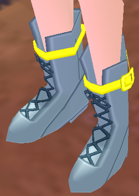 Equipped Phoenix Knight Shoes (M) viewed from an angle