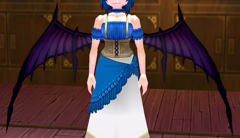 Equipped Succubus Queen Wings viewed from the front