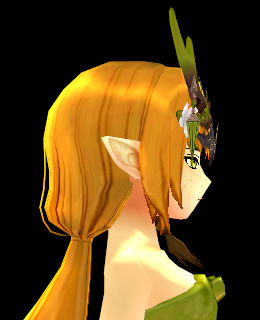 Equipped Horns of the Divine Beast Forehead Decoration (Face Accessory Slot Exclusive) viewed from the side